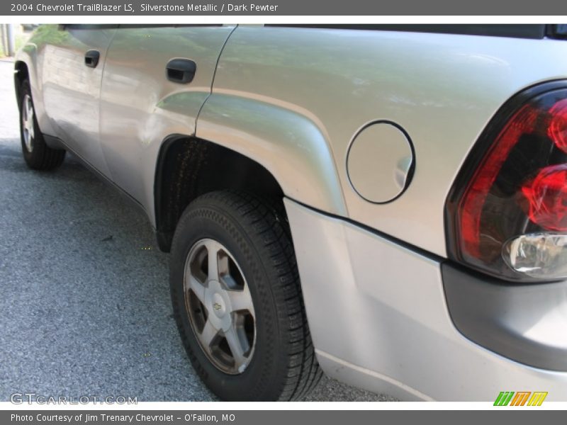 Silverstone Metallic / Dark Pewter 2004 Chevrolet TrailBlazer LS