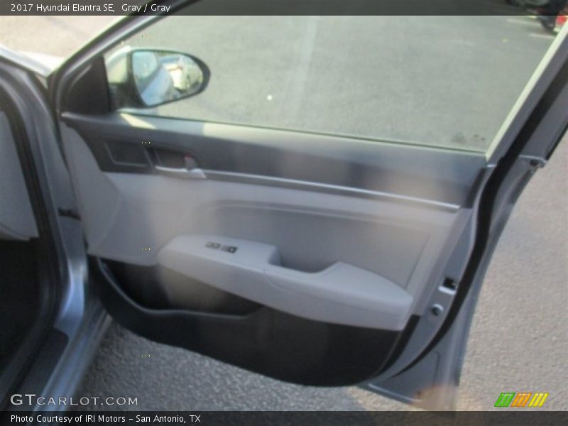 Gray / Gray 2017 Hyundai Elantra SE