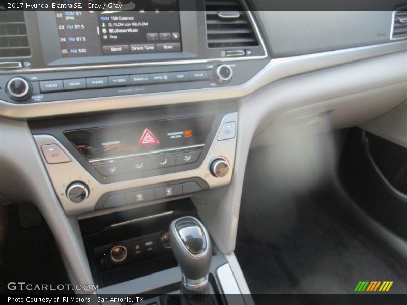 Gray / Gray 2017 Hyundai Elantra SE