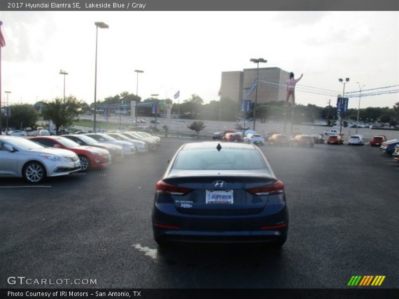 Lakeside Blue / Gray 2017 Hyundai Elantra SE