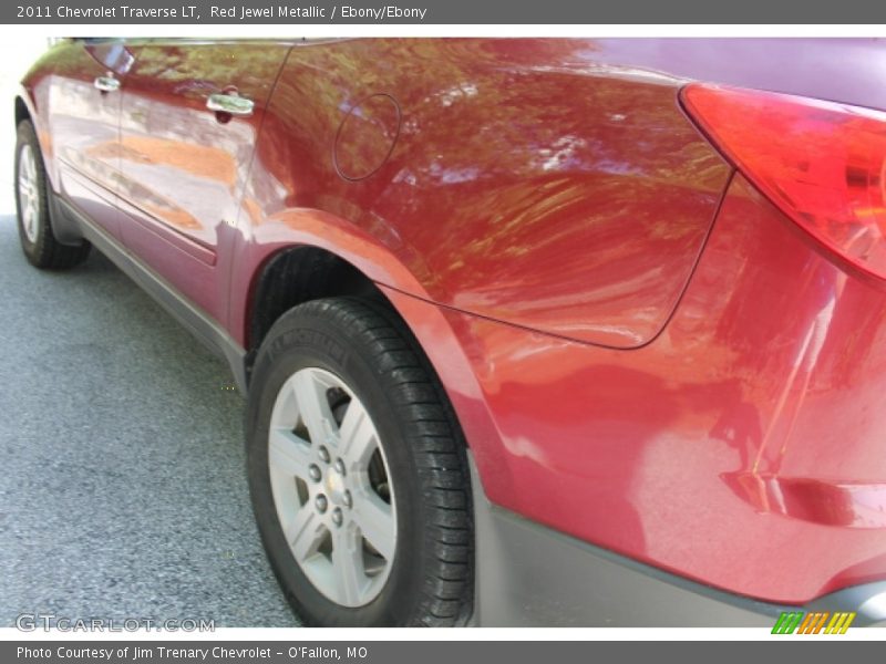 Red Jewel Metallic / Ebony/Ebony 2011 Chevrolet Traverse LT