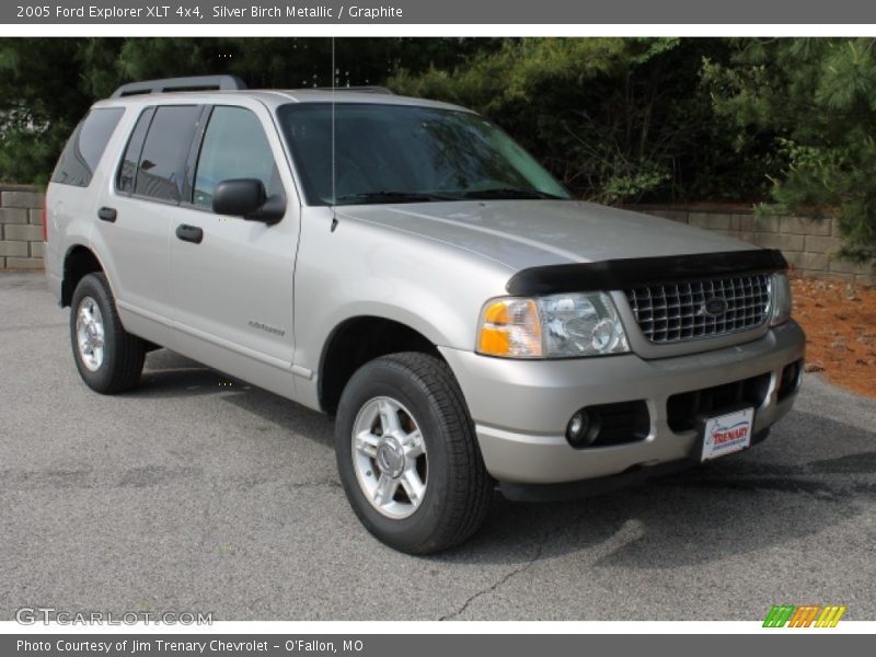 Silver Birch Metallic / Graphite 2005 Ford Explorer XLT 4x4