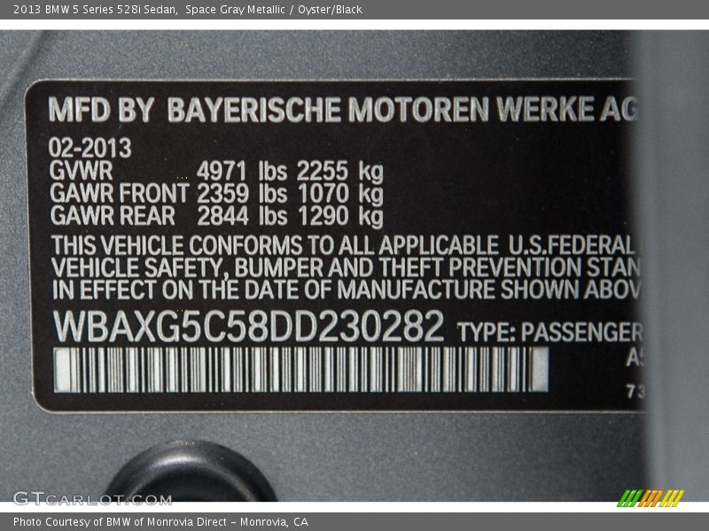 Space Gray Metallic / Oyster/Black 2013 BMW 5 Series 528i Sedan