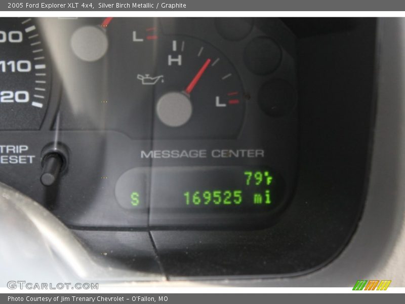Silver Birch Metallic / Graphite 2005 Ford Explorer XLT 4x4