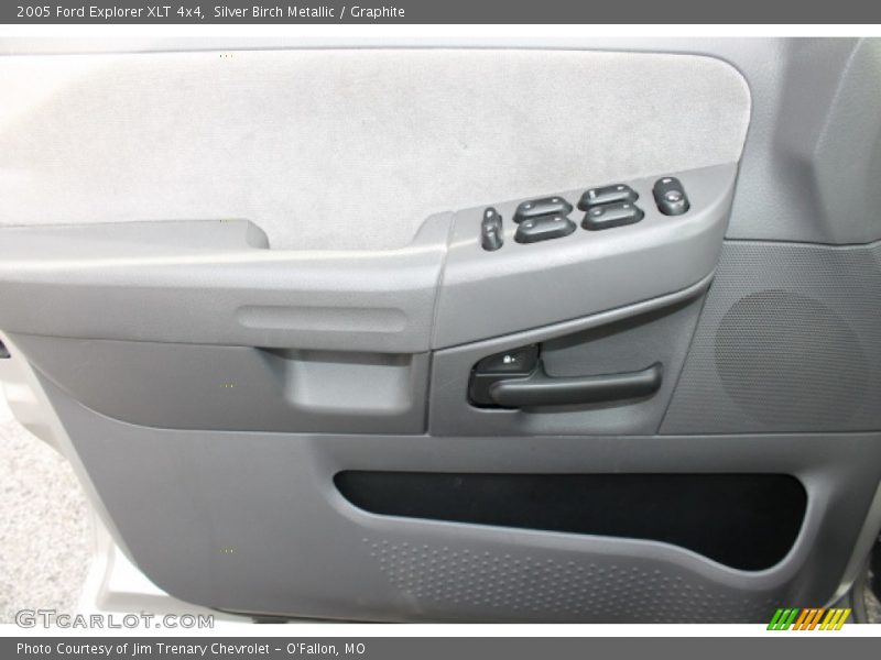 Silver Birch Metallic / Graphite 2005 Ford Explorer XLT 4x4