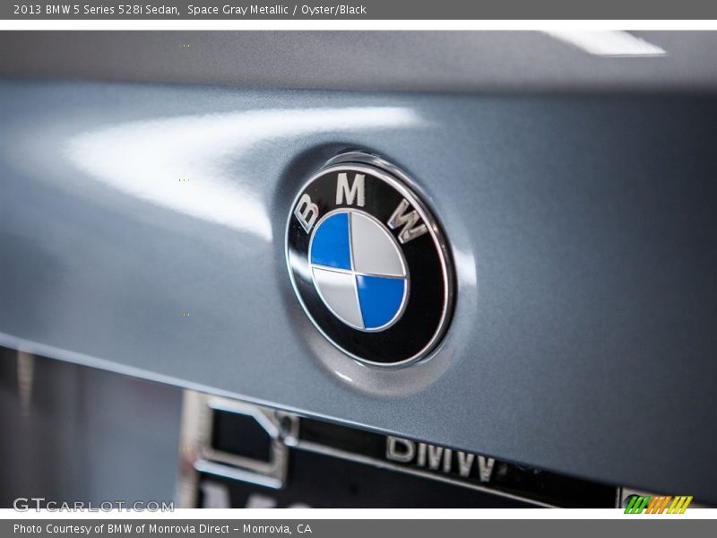 Space Gray Metallic / Oyster/Black 2013 BMW 5 Series 528i Sedan