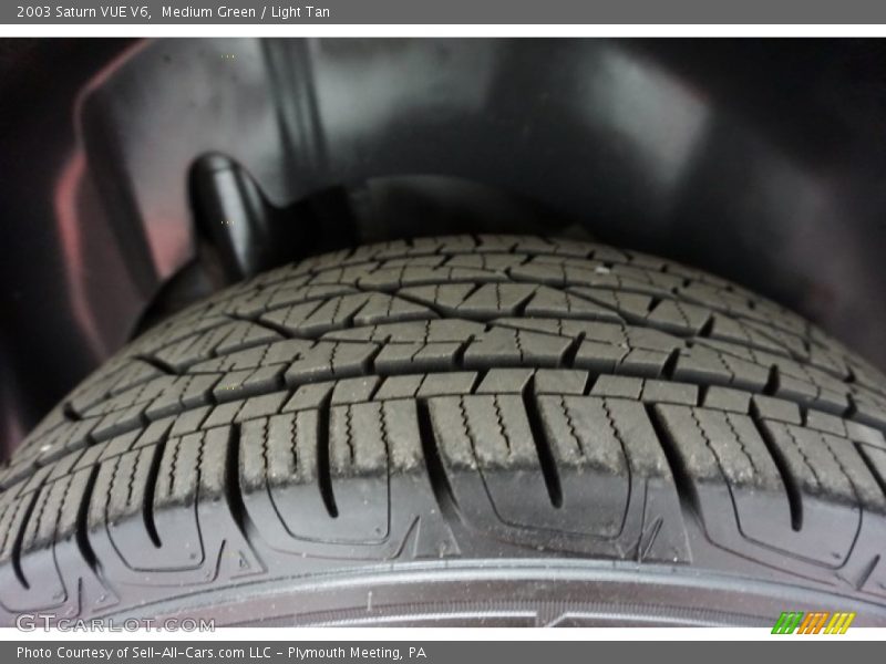 Medium Green / Light Tan 2003 Saturn VUE V6