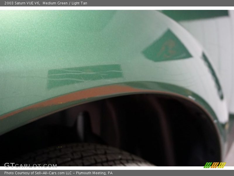 Medium Green / Light Tan 2003 Saturn VUE V6