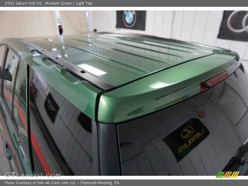 Medium Green / Light Tan 2003 Saturn VUE V6