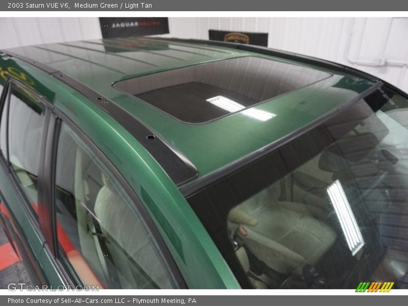 Medium Green / Light Tan 2003 Saturn VUE V6