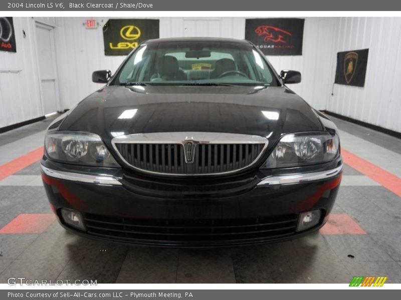 Black Clearcoat / Shale/Dove 2004 Lincoln LS V6