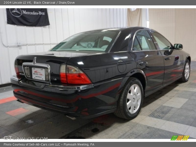 Black Clearcoat / Shale/Dove 2004 Lincoln LS V6
