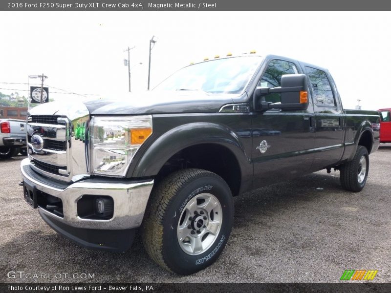 Magnetic Metallic / Steel 2016 Ford F250 Super Duty XLT Crew Cab 4x4