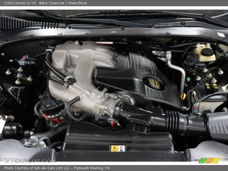Black Clearcoat / Shale/Dove 2004 Lincoln LS V6