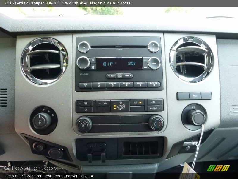 Magnetic Metallic / Steel 2016 Ford F250 Super Duty XLT Crew Cab 4x4