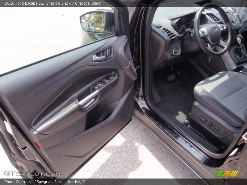 Shadow Black / Charcoal Black 2016 Ford Escape SE
