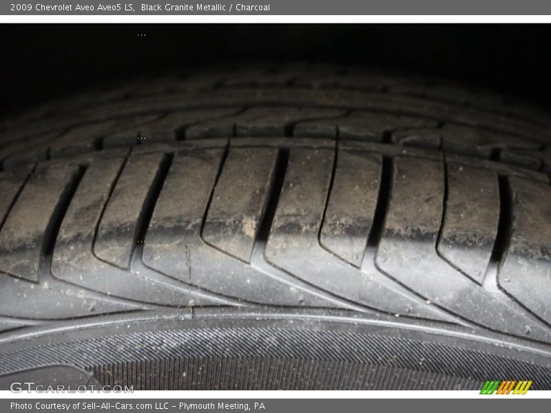 Black Granite Metallic / Charcoal 2009 Chevrolet Aveo Aveo5 LS