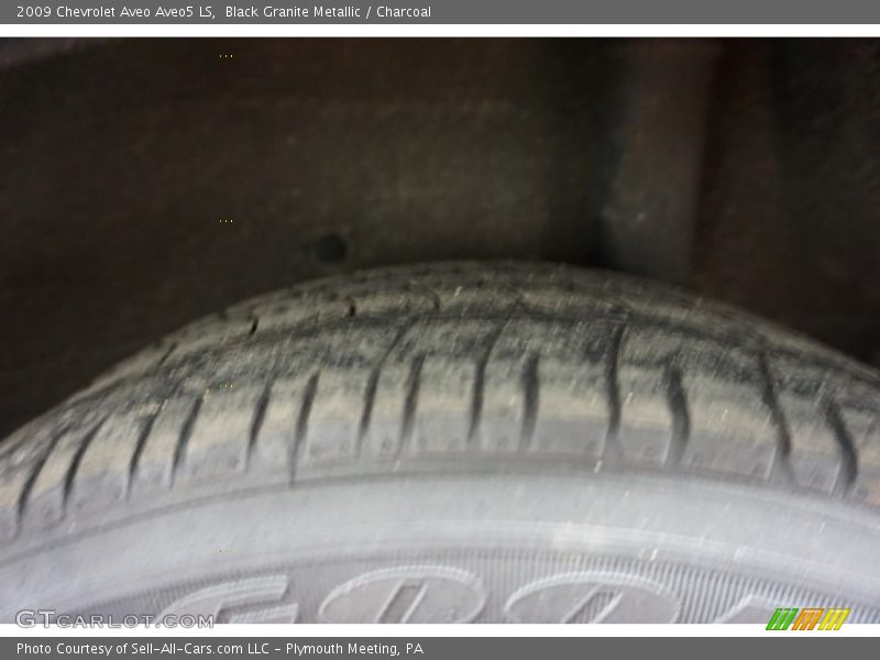 Black Granite Metallic / Charcoal 2009 Chevrolet Aveo Aveo5 LS