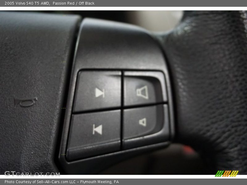 Passion Red / Off Black 2005 Volvo S40 T5 AWD