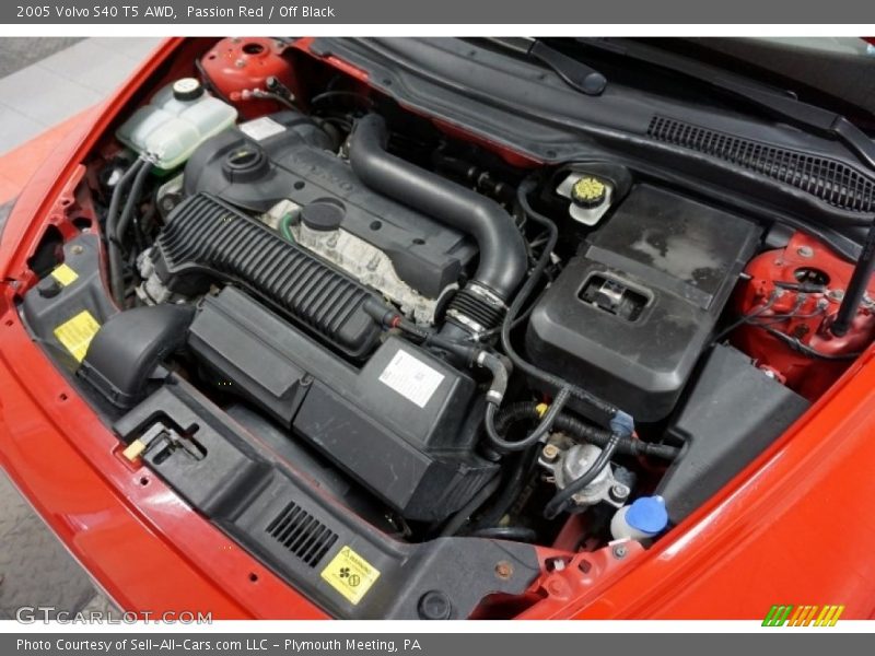 Passion Red / Off Black 2005 Volvo S40 T5 AWD