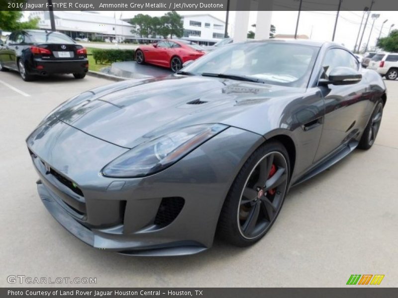 Front 3/4 View of 2016 F-TYPE R Coupe