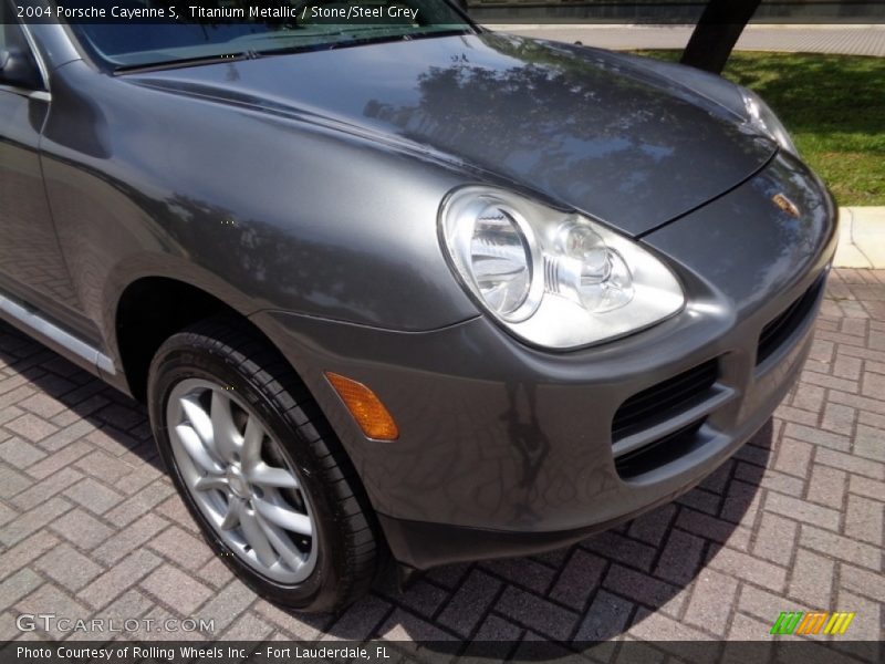 Titanium Metallic / Stone/Steel Grey 2004 Porsche Cayenne S