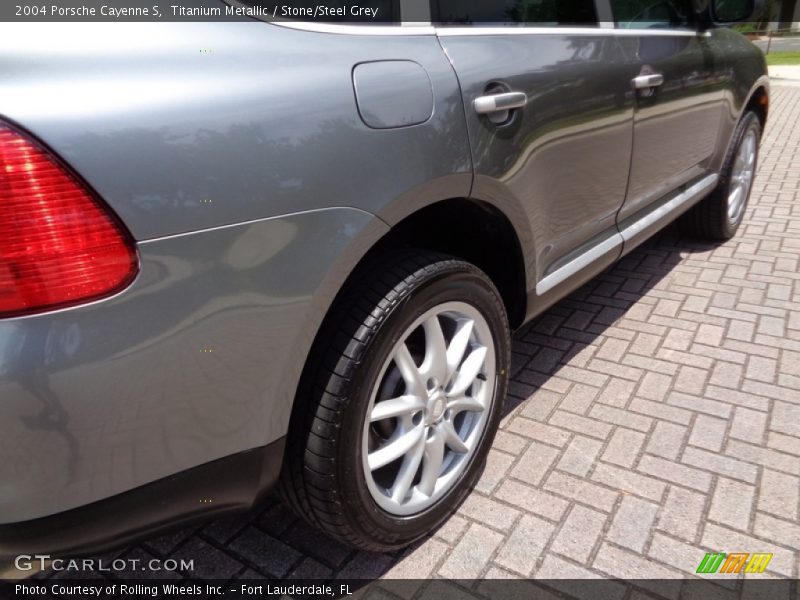 Titanium Metallic / Stone/Steel Grey 2004 Porsche Cayenne S