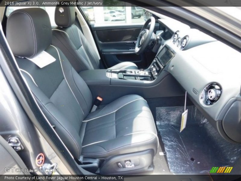 Ammonite Grey Metallic / Jet/Ivory 2016 Jaguar XJ 3.0