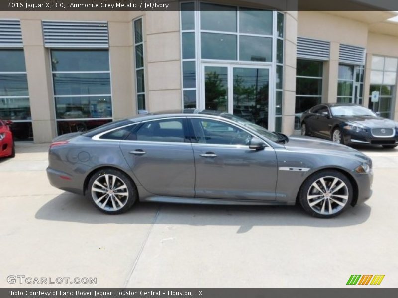 Ammonite Grey Metallic / Jet/Ivory 2016 Jaguar XJ 3.0