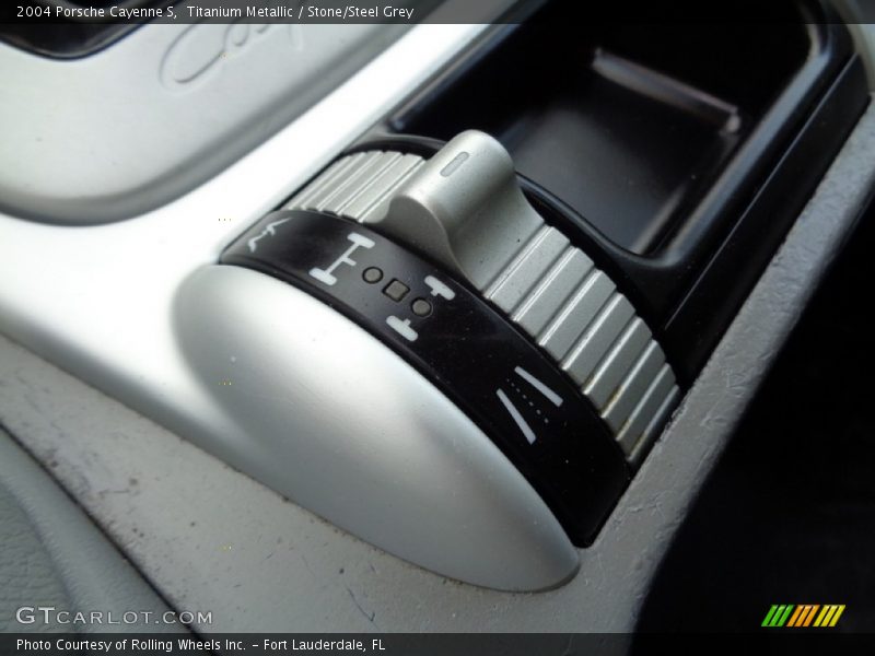 Titanium Metallic / Stone/Steel Grey 2004 Porsche Cayenne S