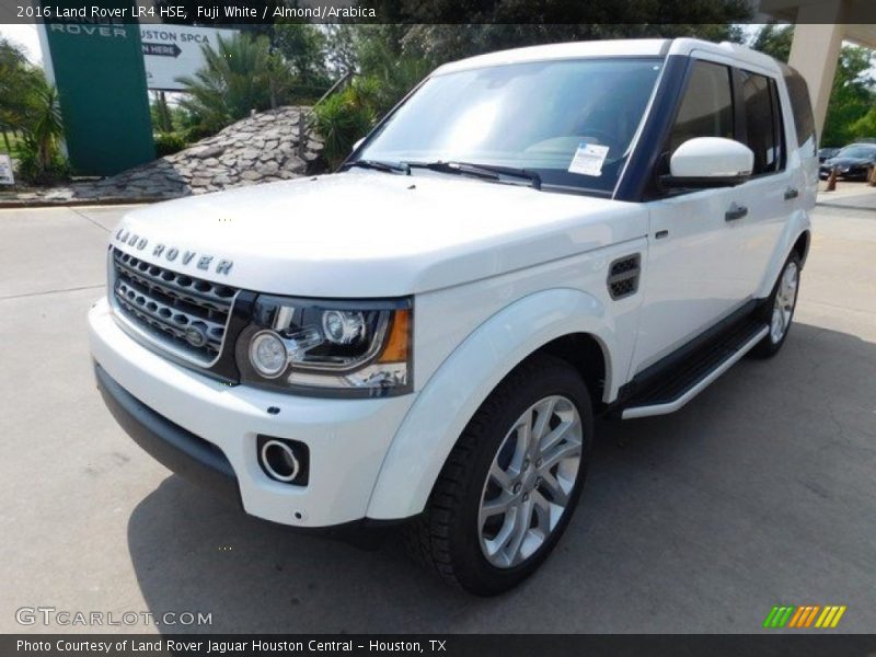 Fuji White / Almond/Arabica 2016 Land Rover LR4 HSE