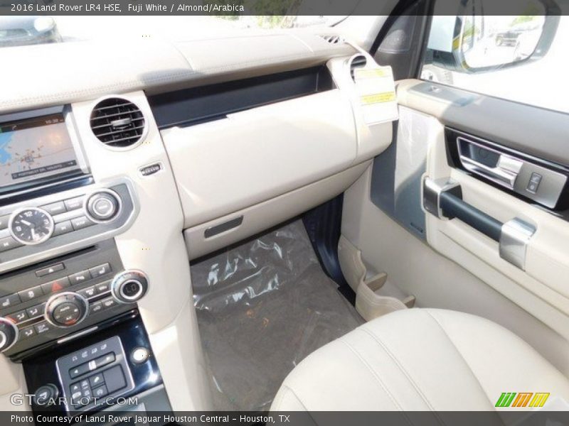 Fuji White / Almond/Arabica 2016 Land Rover LR4 HSE