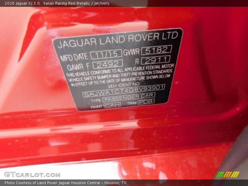 Italian Racing Red Metallic / Jet/Ivory 2016 Jaguar XJ 3.0