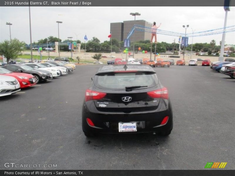 Black Noir Pearl / Beige 2016 Hyundai Elantra GT