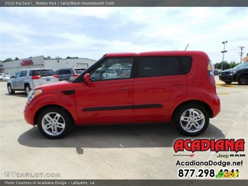 Molten Red / Sand/Black Houndstooth Cloth 2010 Kia Soul !