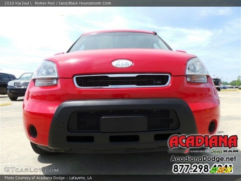 Molten Red / Sand/Black Houndstooth Cloth 2010 Kia Soul !