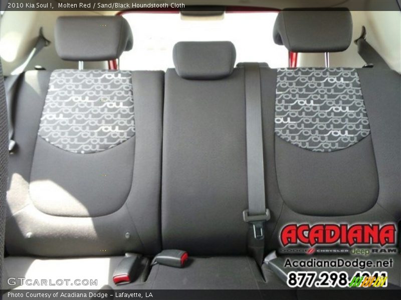Molten Red / Sand/Black Houndstooth Cloth 2010 Kia Soul !