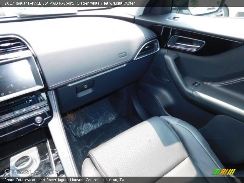 Glacier White / Jet w/Light Oyster 2017 Jaguar F-PACE 35t AWD R-Sport