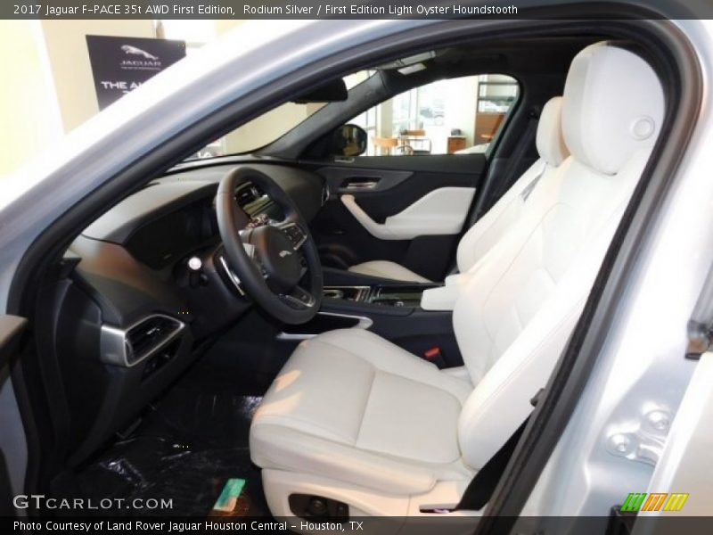  2017 F-PACE 35t AWD First Edition First Edition Light Oyster Houndstooth Interior