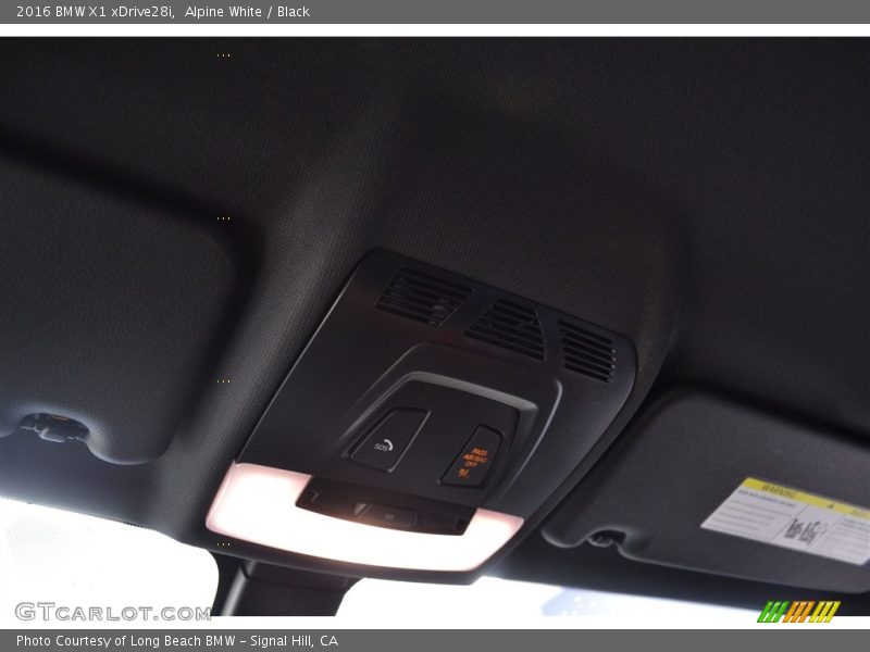 Alpine White / Black 2016 BMW X1 xDrive28i