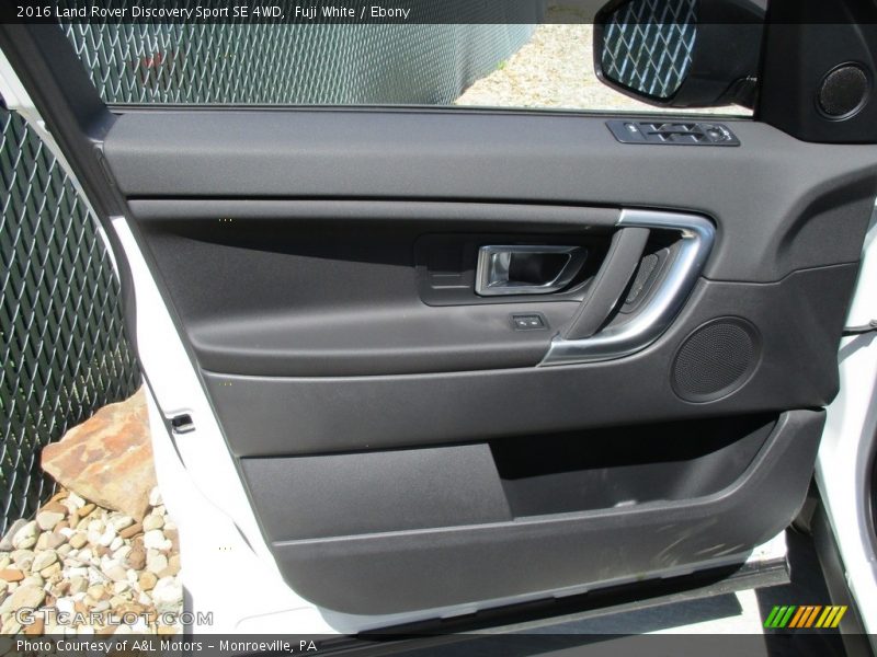 Fuji White / Ebony 2016 Land Rover Discovery Sport SE 4WD