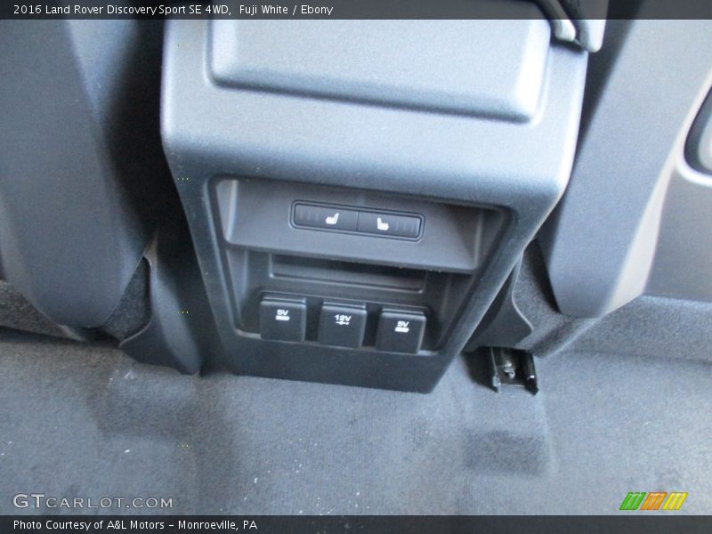 Fuji White / Ebony 2016 Land Rover Discovery Sport SE 4WD