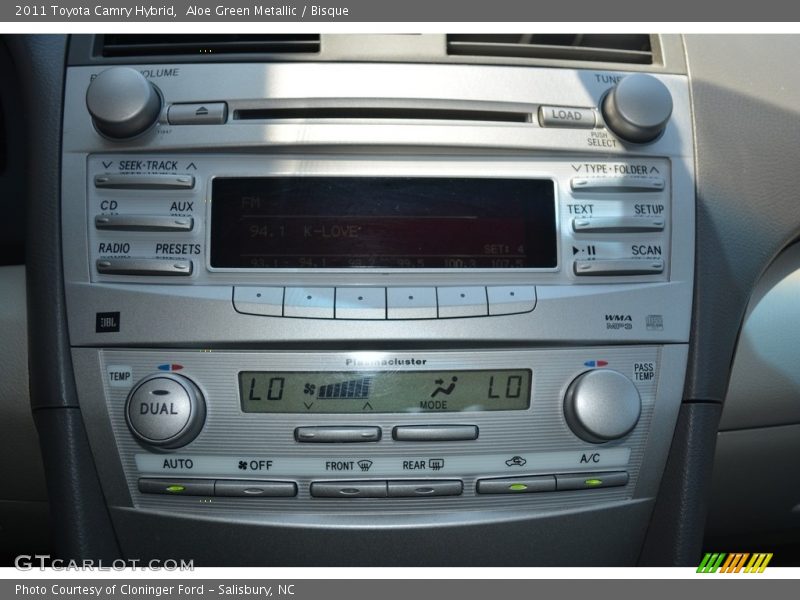 Aloe Green Metallic / Bisque 2011 Toyota Camry Hybrid