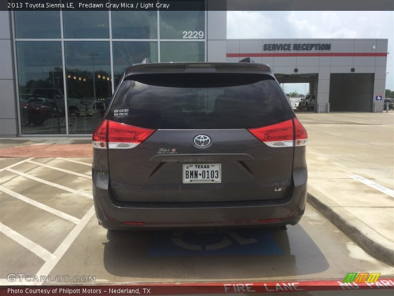 Predawn Gray Mica / Light Gray 2013 Toyota Sienna LE