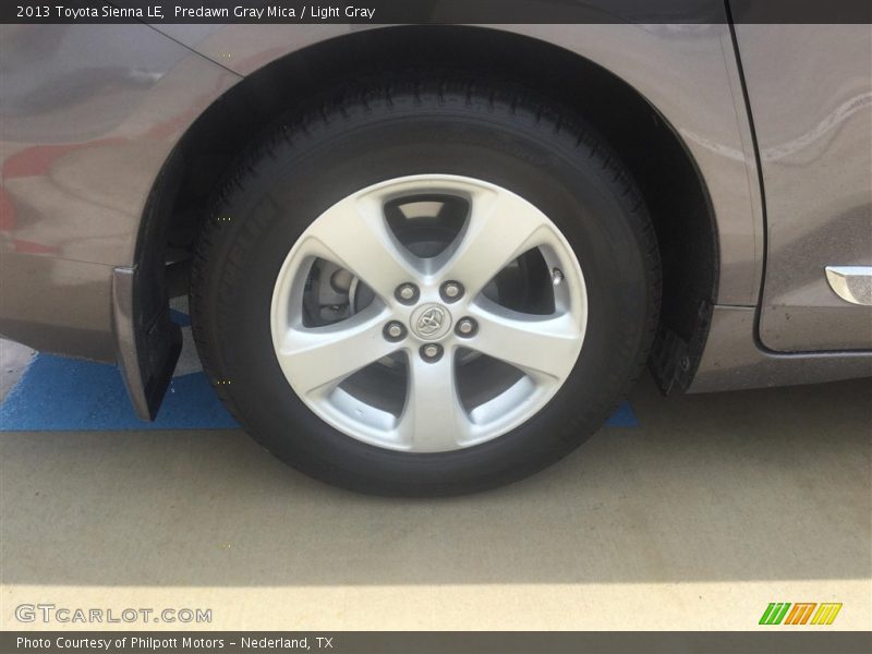 Predawn Gray Mica / Light Gray 2013 Toyota Sienna LE