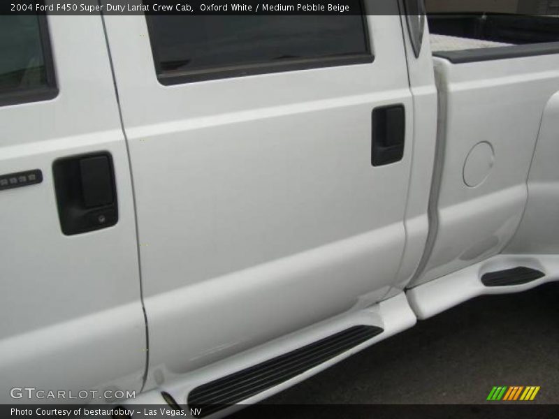 Oxford White / Medium Pebble Beige 2004 Ford F450 Super Duty Lariat Crew Cab