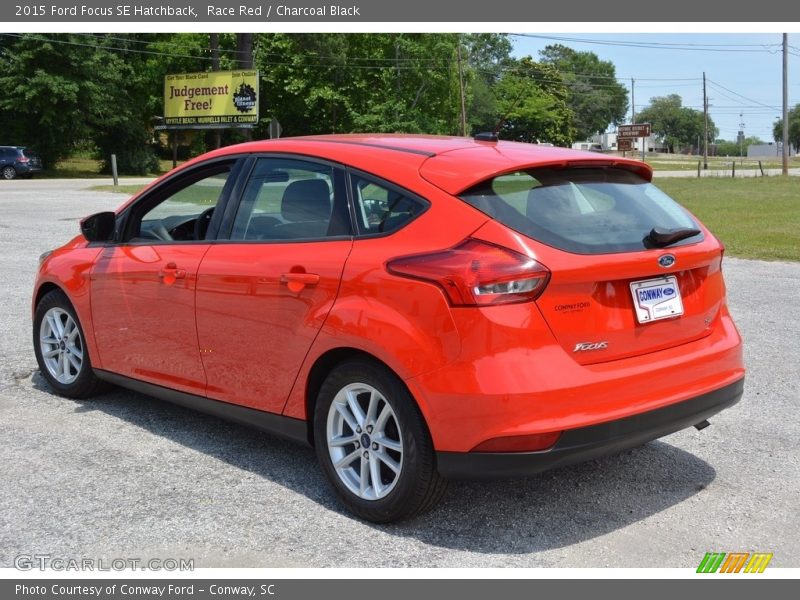 Race Red / Charcoal Black 2015 Ford Focus SE Hatchback