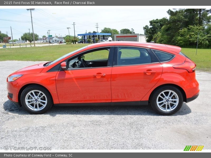 Race Red / Charcoal Black 2015 Ford Focus SE Hatchback