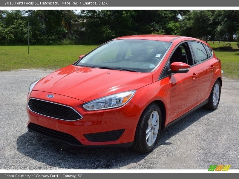 Race Red / Charcoal Black 2015 Ford Focus SE Hatchback
