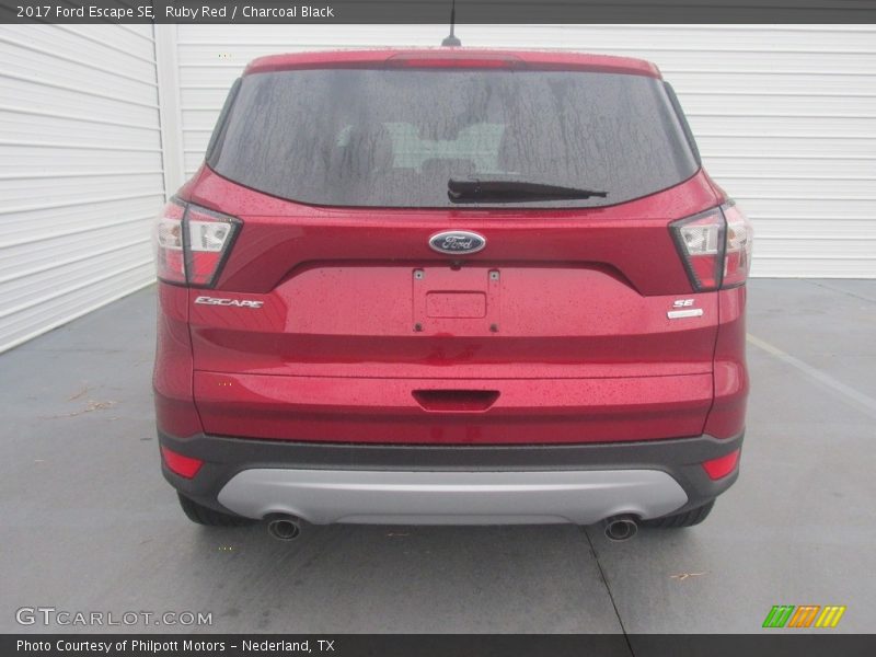 Ruby Red / Charcoal Black 2017 Ford Escape SE